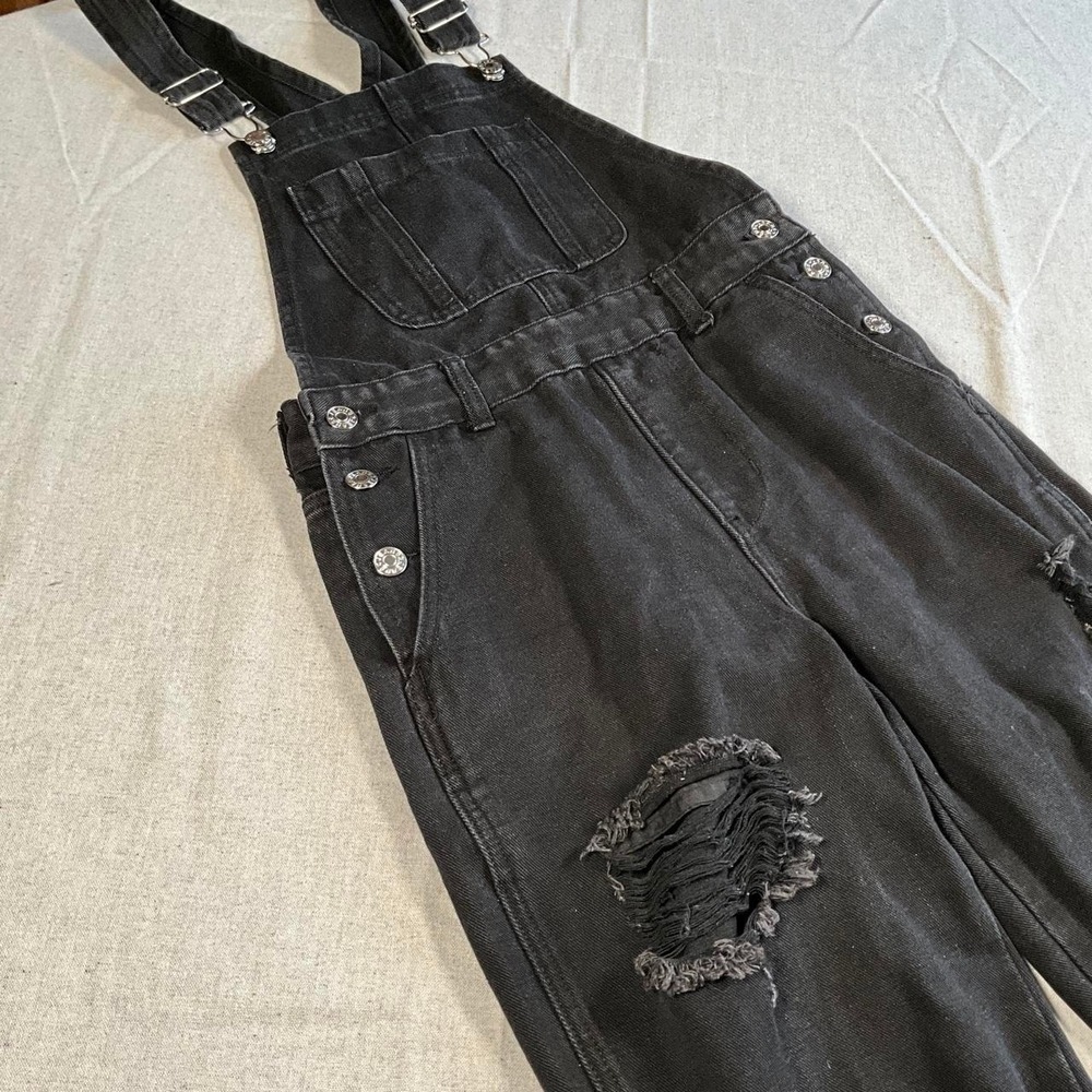 Womens Pink Lily Black Distressed Denim Overalls (XSmall)